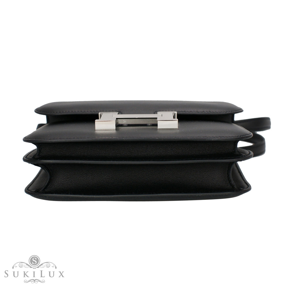 HERMÈS Ostrich Constance Mini 19 shoulder bag in Violet with Palladium  hardware-Ginza Xiaoma – Authentic Hermès Boutique